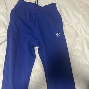 Blue Adidas Sweatpants – Comfort & Style at a Great Price!